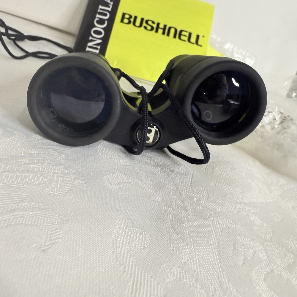 Bushnell PowerView LiteVision Insta Focus binoculars 4x30 New In‎ Box - Picture 8 of 13